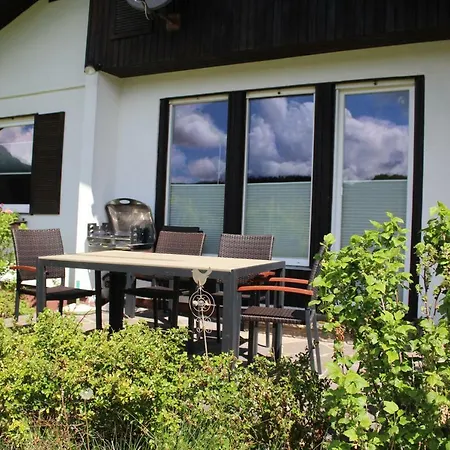Dom wakacyjny Ferienhaus Seeliebe Weissensee